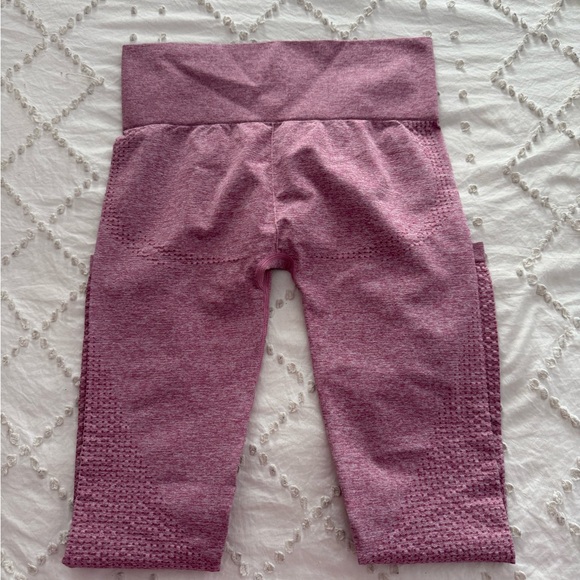 NWT PINK GYM-SHARK LEGGINGS - Picture 4 of 5